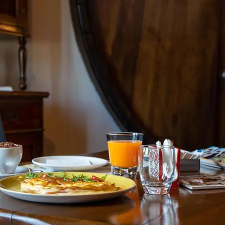 Landsted Etna Quota Mille Boutique Hotel, Typical Sicilian Food & Wine Randazzo
