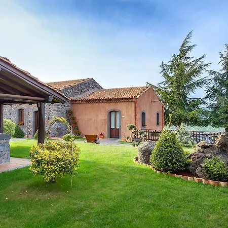 Etna Quota Mille Boutique Hotel, Typical Sicilian Food&wine Séjour à la campagne *