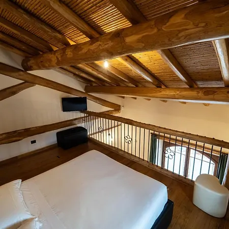 Etna Quota Mille Boutique Hotel, Typical Sicilian Food & Wine *
